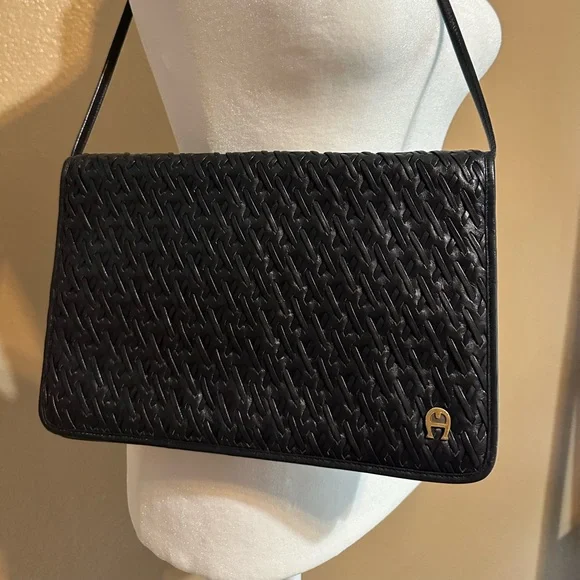 Etienne AIGNER Vintage Genuine Soft Buttery Leather Woven Crossbody Black Bag - Picture 2 of 16